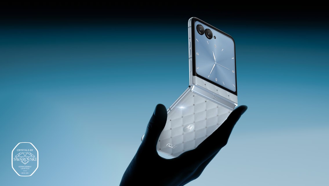 Motorola Razr 60 Ultra edición Swarovski con cristales incrustados